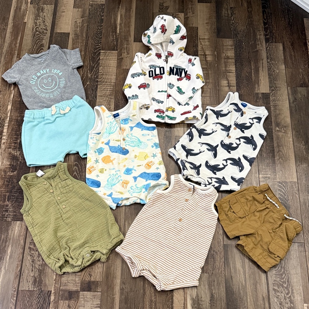 Old‎ Navy Kids Matching Sets 6-12 months, Light Blue, White, Navy, Green,Tan